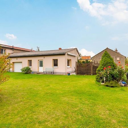 Idyllic Bungalow In Pepelow With Garden Экстерьер фото
